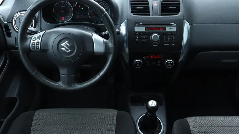 Suzuki SX4 -