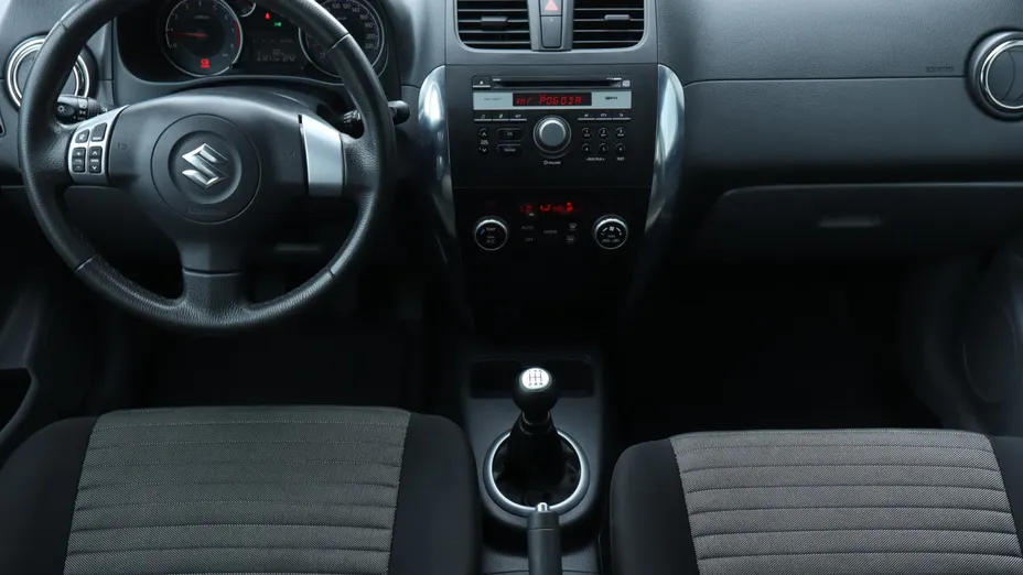 Suzuki SX4 -