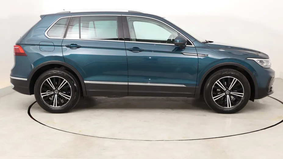 VW Tiguan -