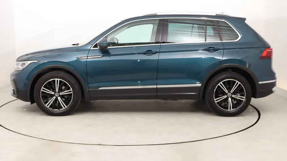 VW Tiguan -