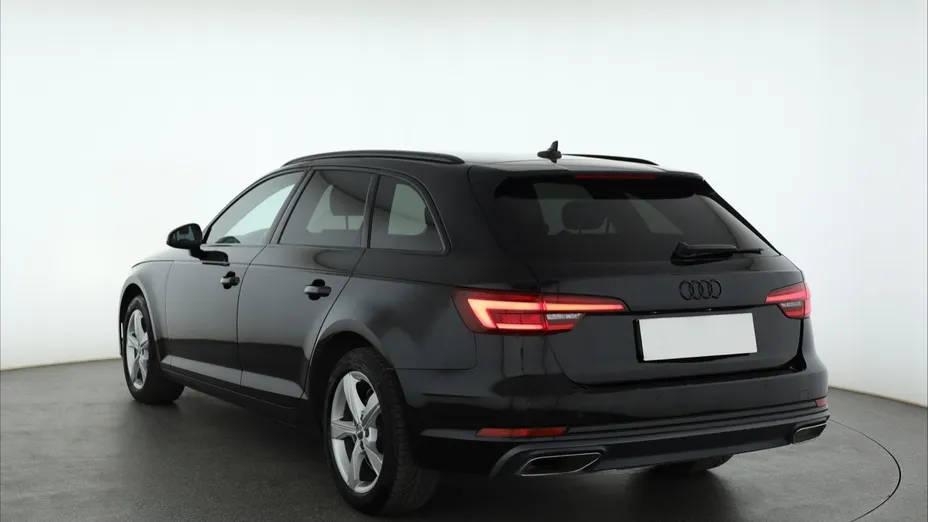 Audi A4 -