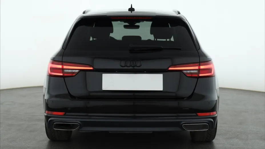 Audi A4 -