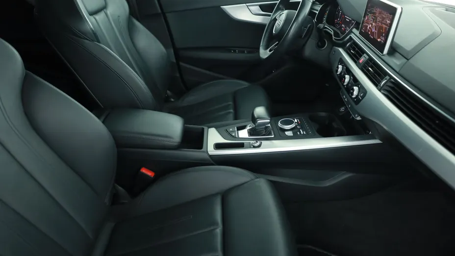 Audi A4 -