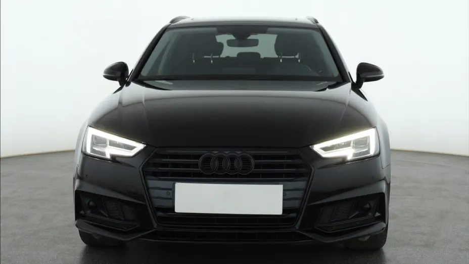 Audi A4 -