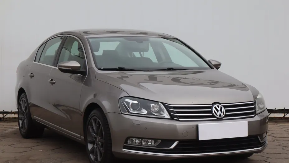 VW Passat -
