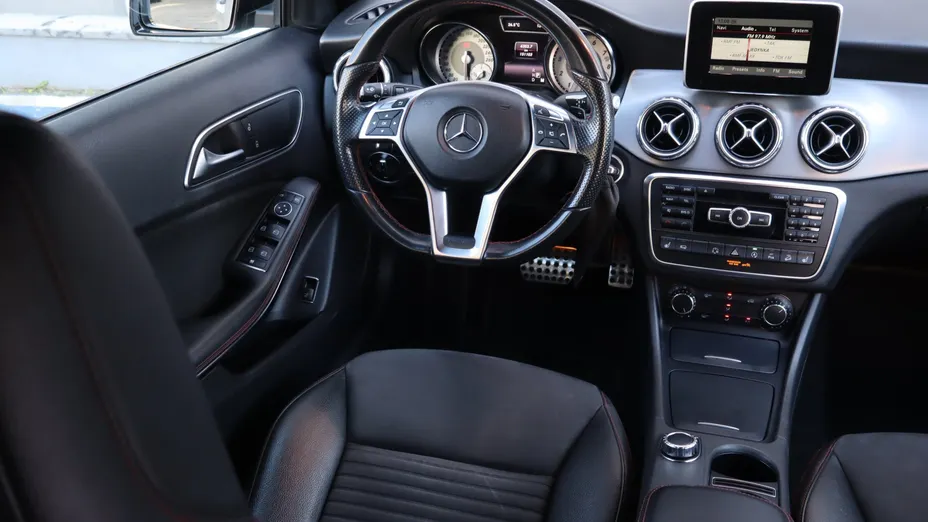 Mercedes GLA -