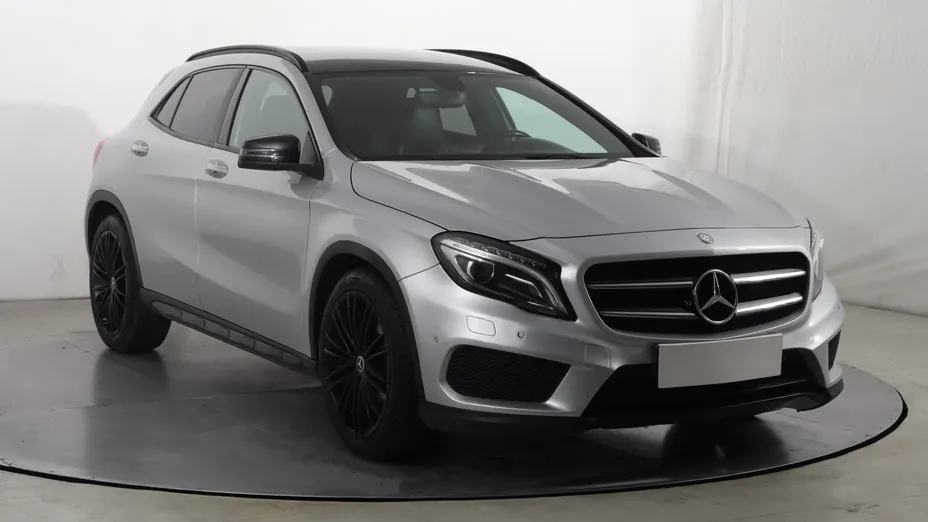 Mercedes GLA -