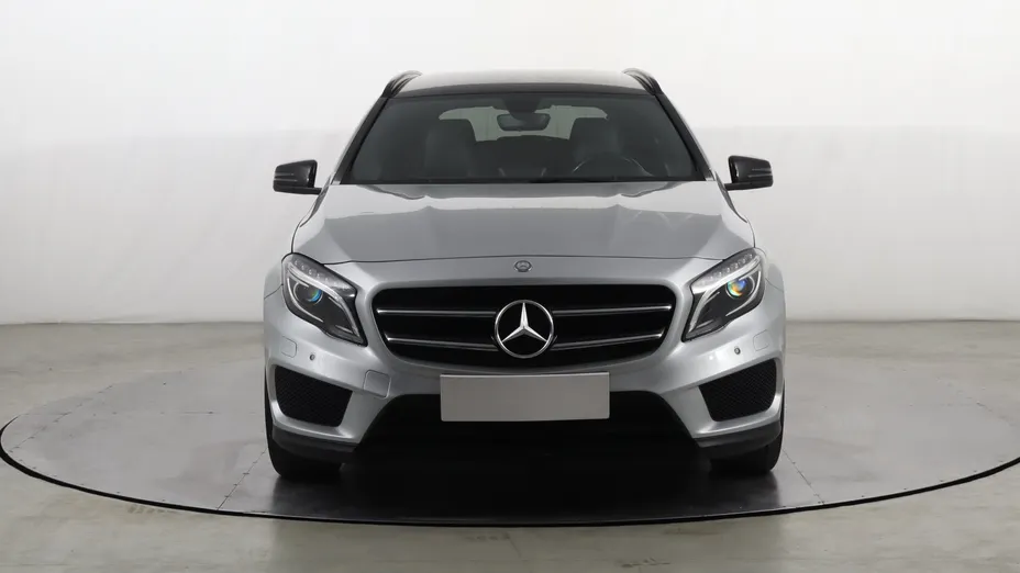 Mercedes GLA -