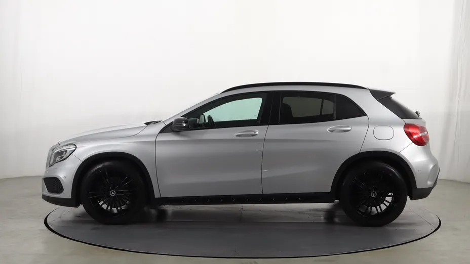 Mercedes GLA -