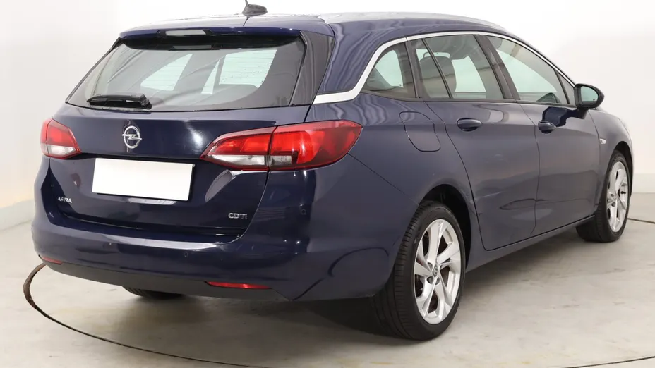 Opel Astra -