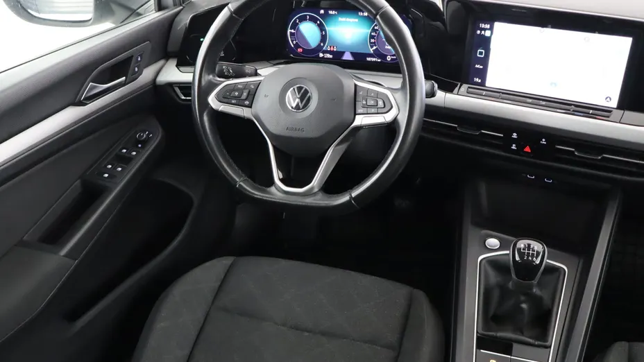 VW Golf -