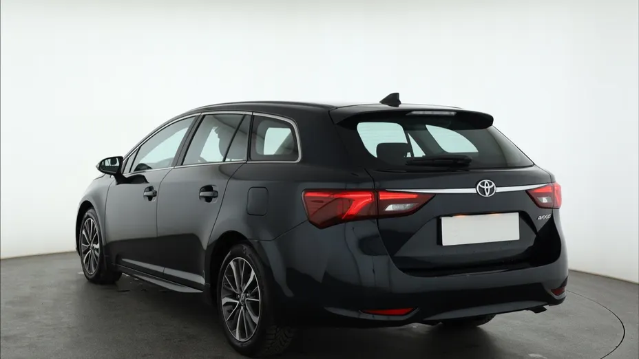 Toyota Avensis -