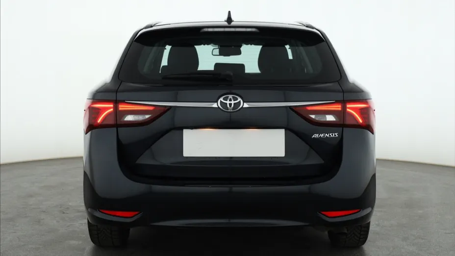 Toyota Avensis -