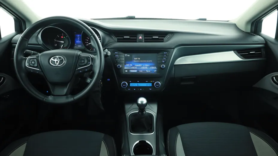 Toyota Avensis -
