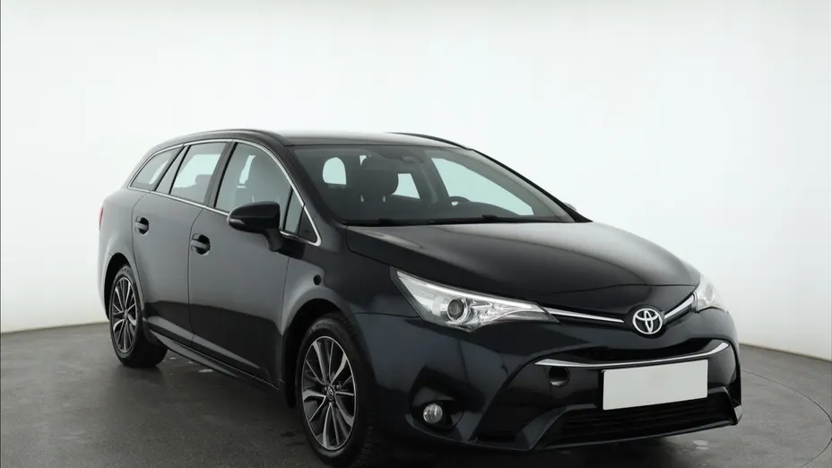 Toyota Avensis -