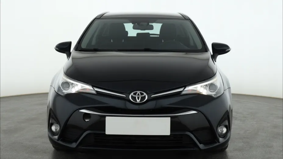 Toyota Avensis -