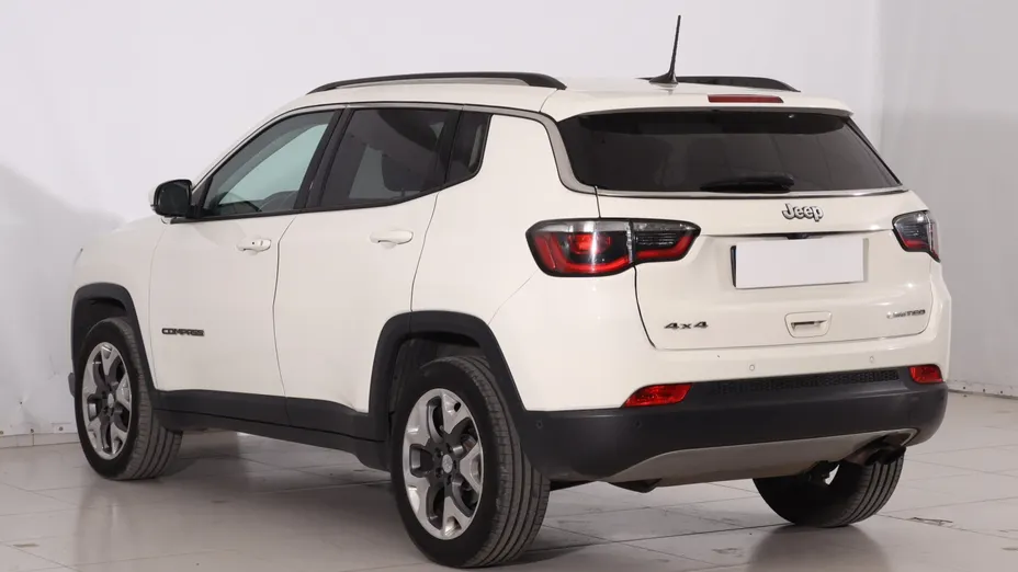 Jeep Compass -