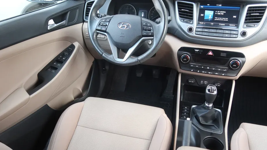 Hyundai Tucson -