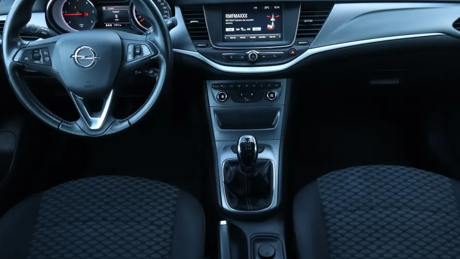 Opel Astra -