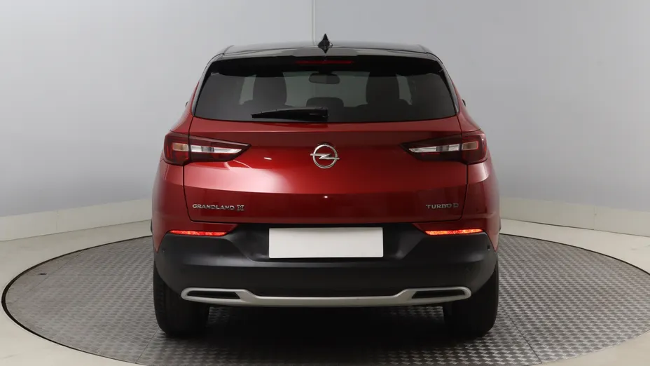 Opel Grandland -