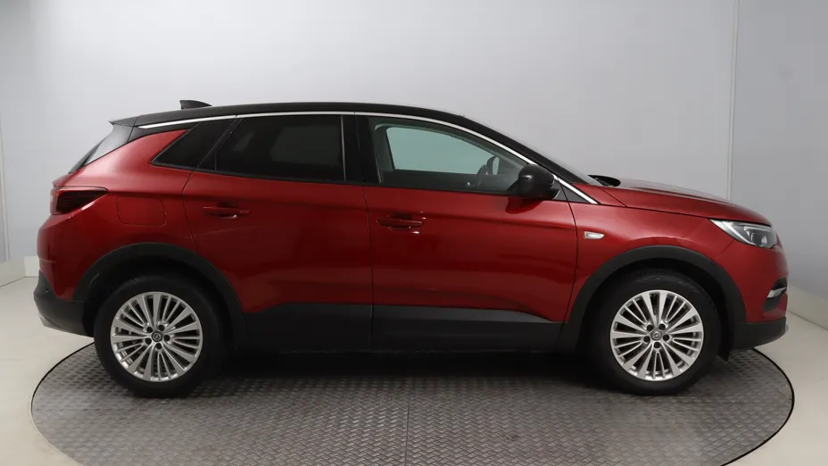 Opel Grandland -