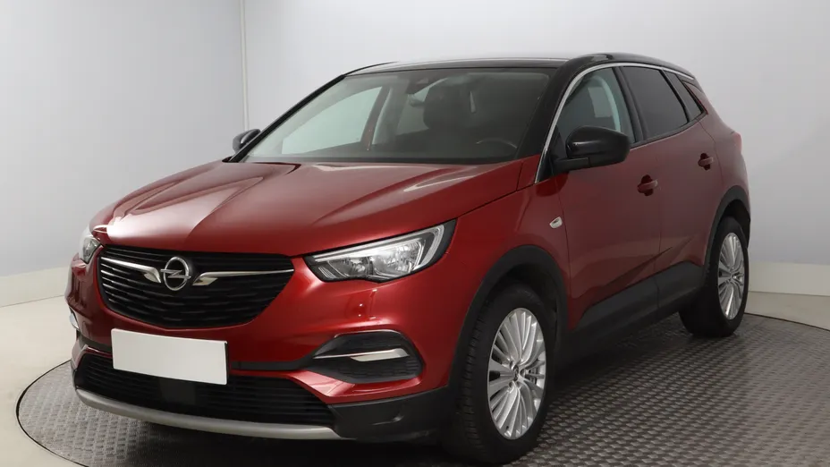 Opel Grandland -