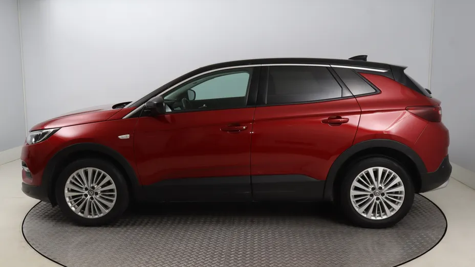 Opel Grandland -