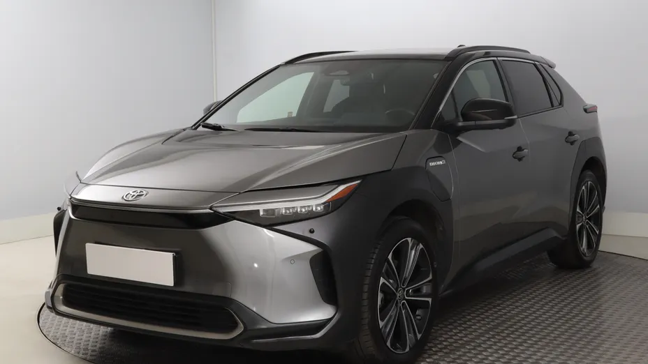 Toyota bZ4X -