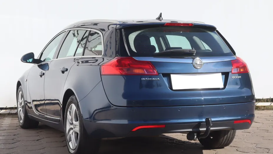 Opel Insignia -
