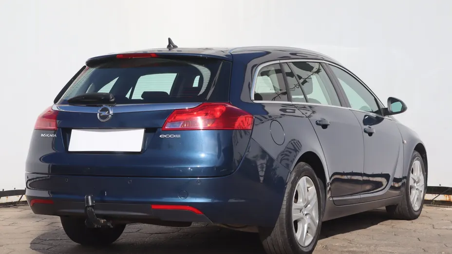 Opel Insignia -