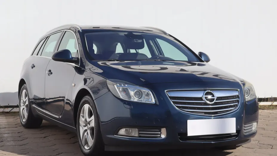 Opel Insignia -