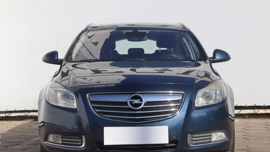 Opel Insignia -