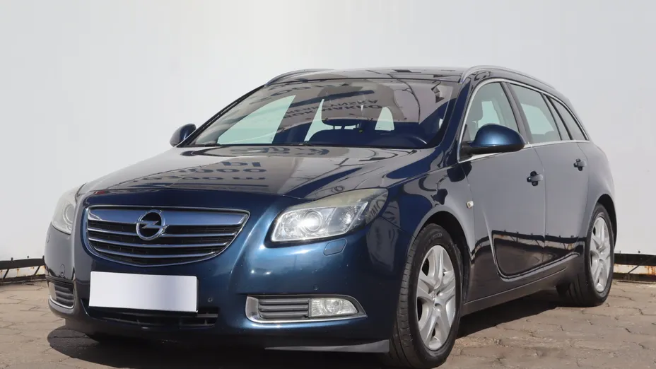 Opel Insignia -