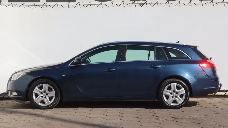 Opel Insignia -
