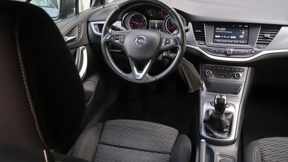 Opel Astra -