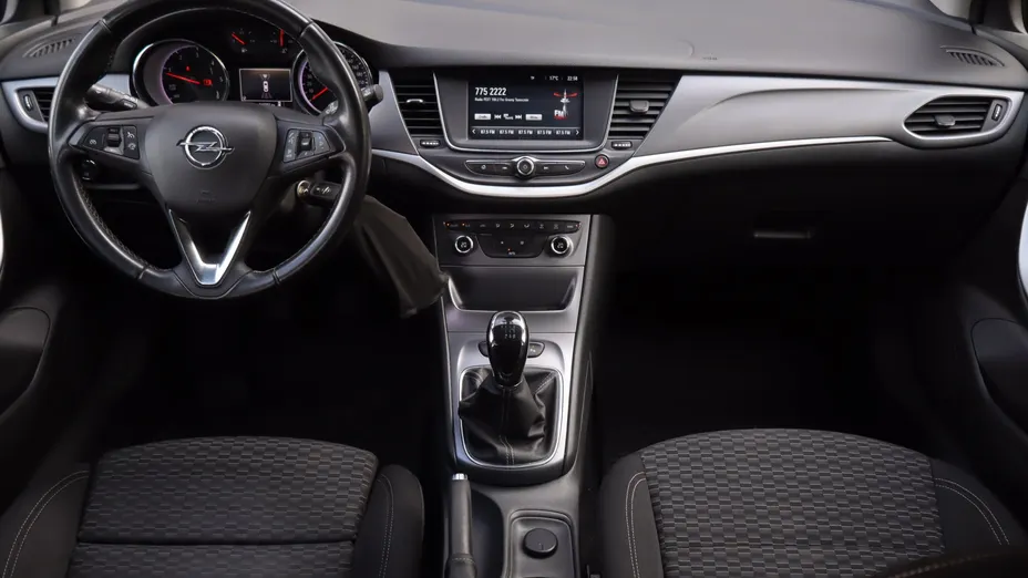 Opel Astra -