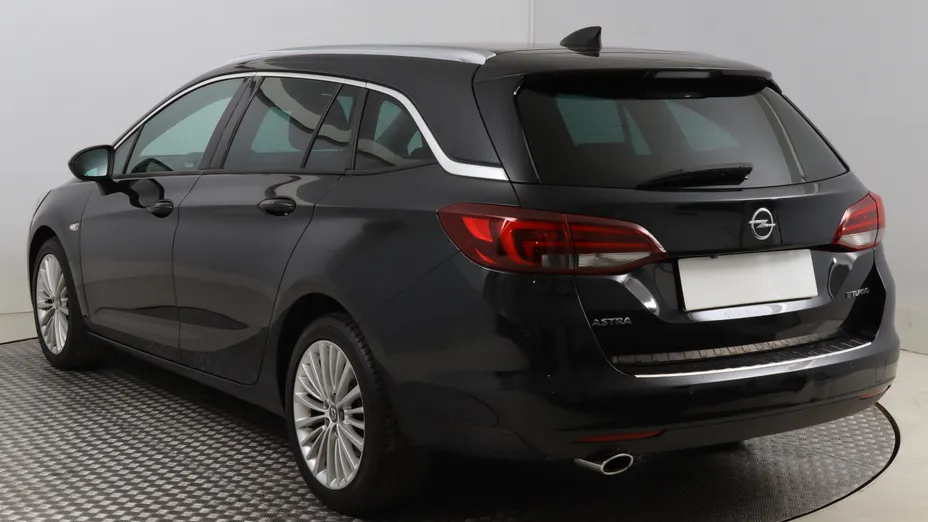 Opel Astra -