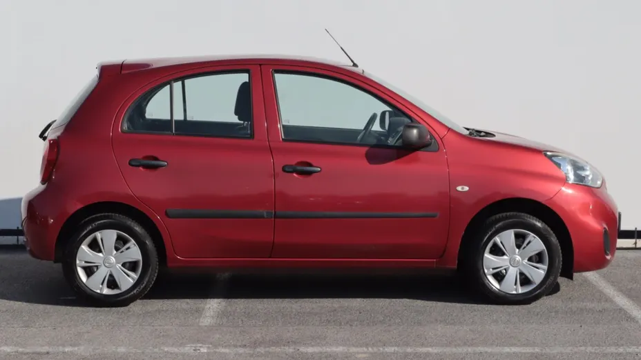 Nissan Micra -