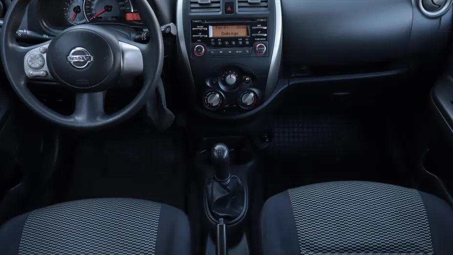 Nissan Micra -