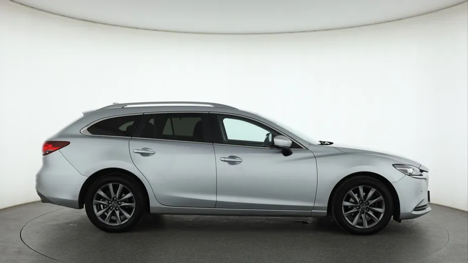 Mazda 6 -