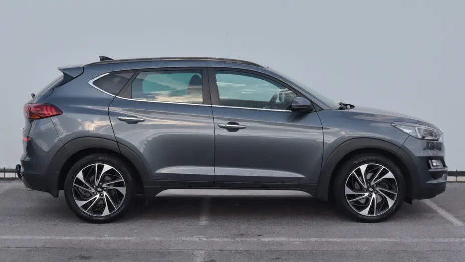 Hyundai Tucson -