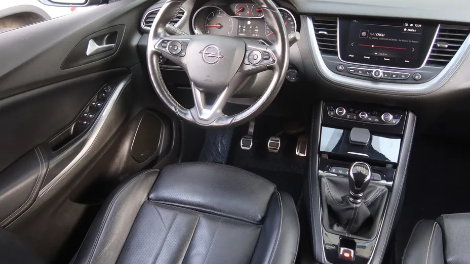 Opel Grandland -