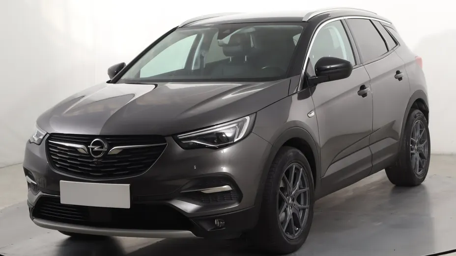 Opel Grandland -