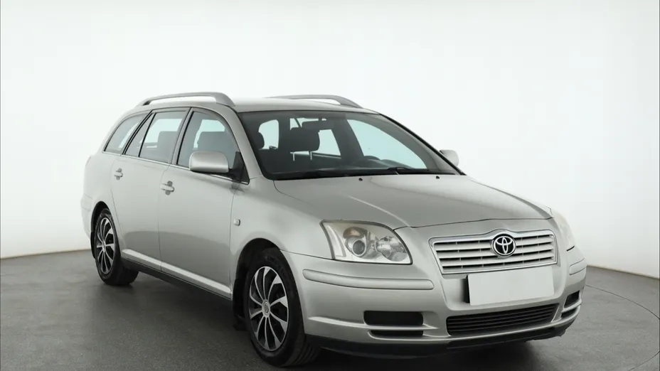 Toyota Avensis -