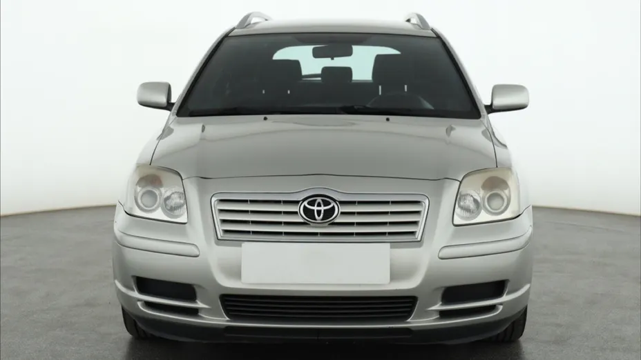 Toyota Avensis -