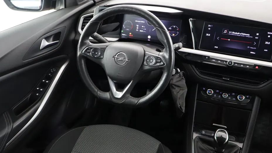 Opel Grandland -