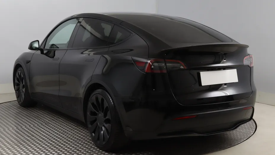 Tesla Model Y -