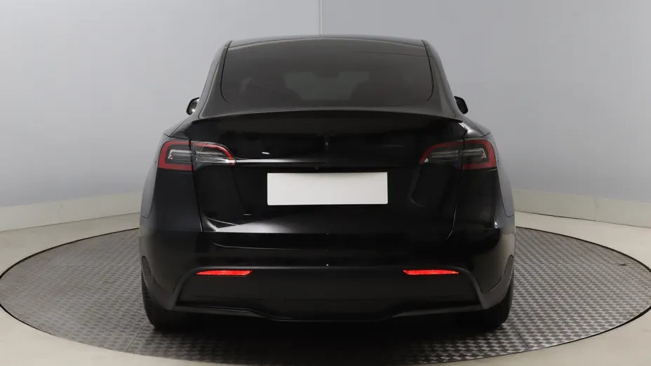 Tesla Model Y -