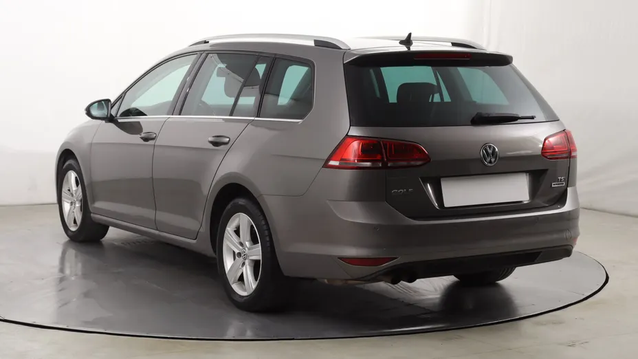VW Golf -