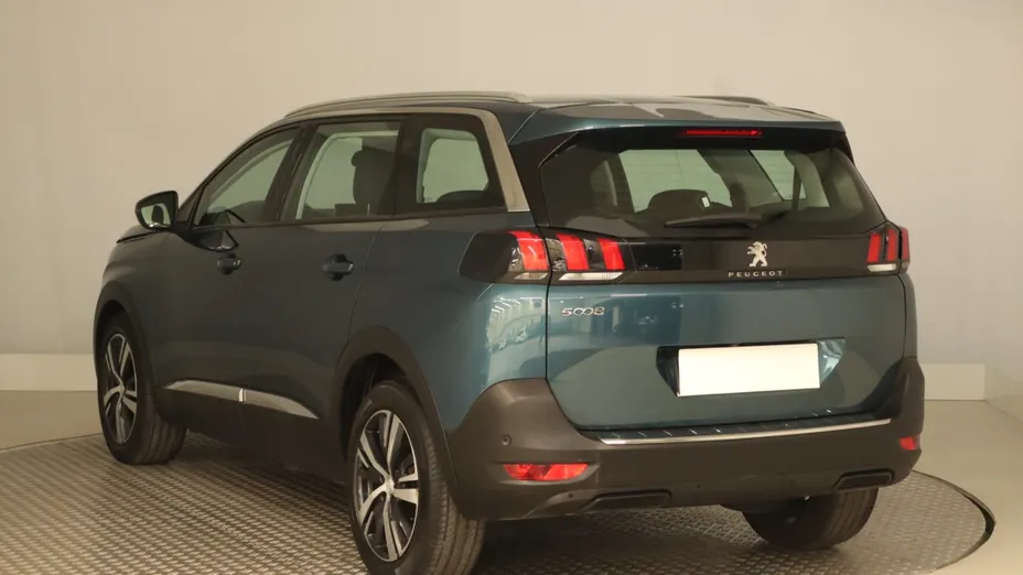 Peugeot 5008 -